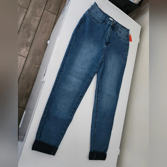 Women's Ripzone Jeans - Picture 4 of 6